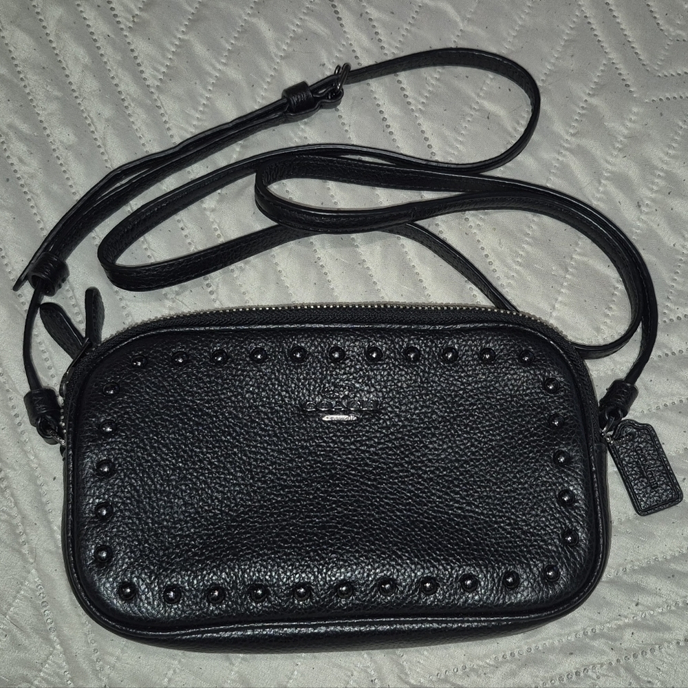 Authentic COACH Crossbody Clutch With Lacquer Rivets - Picture 2 of 7